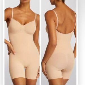 SKIMS Seamless Sculpt Mid Thigh Bodysuit Clay NWT $74
